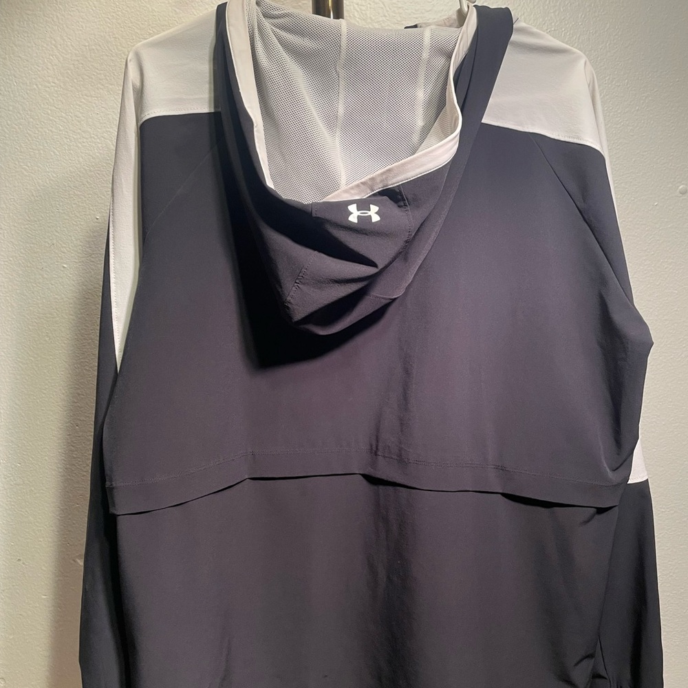 Under Armour Gray Long Sleeve Windbreaker